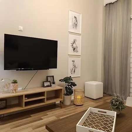 στην πόλη - Thess *