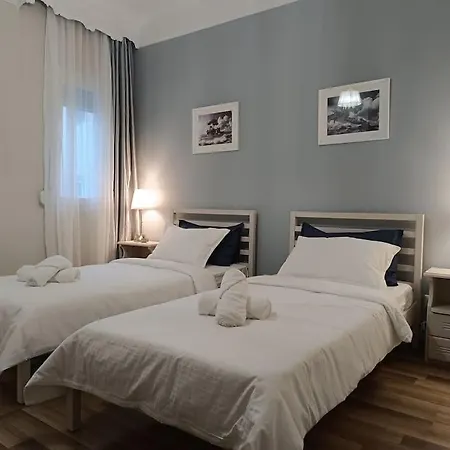 στην πόλη - Thess